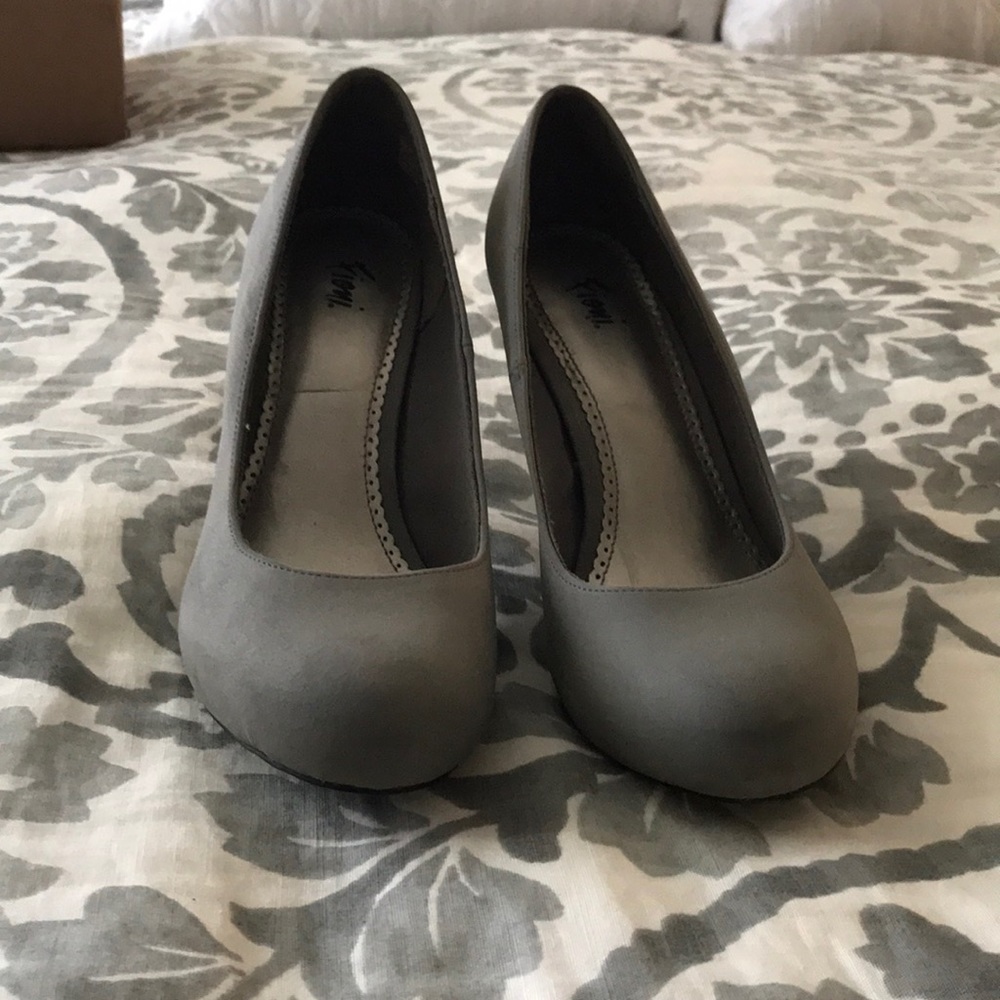 Grey heels by Fiona